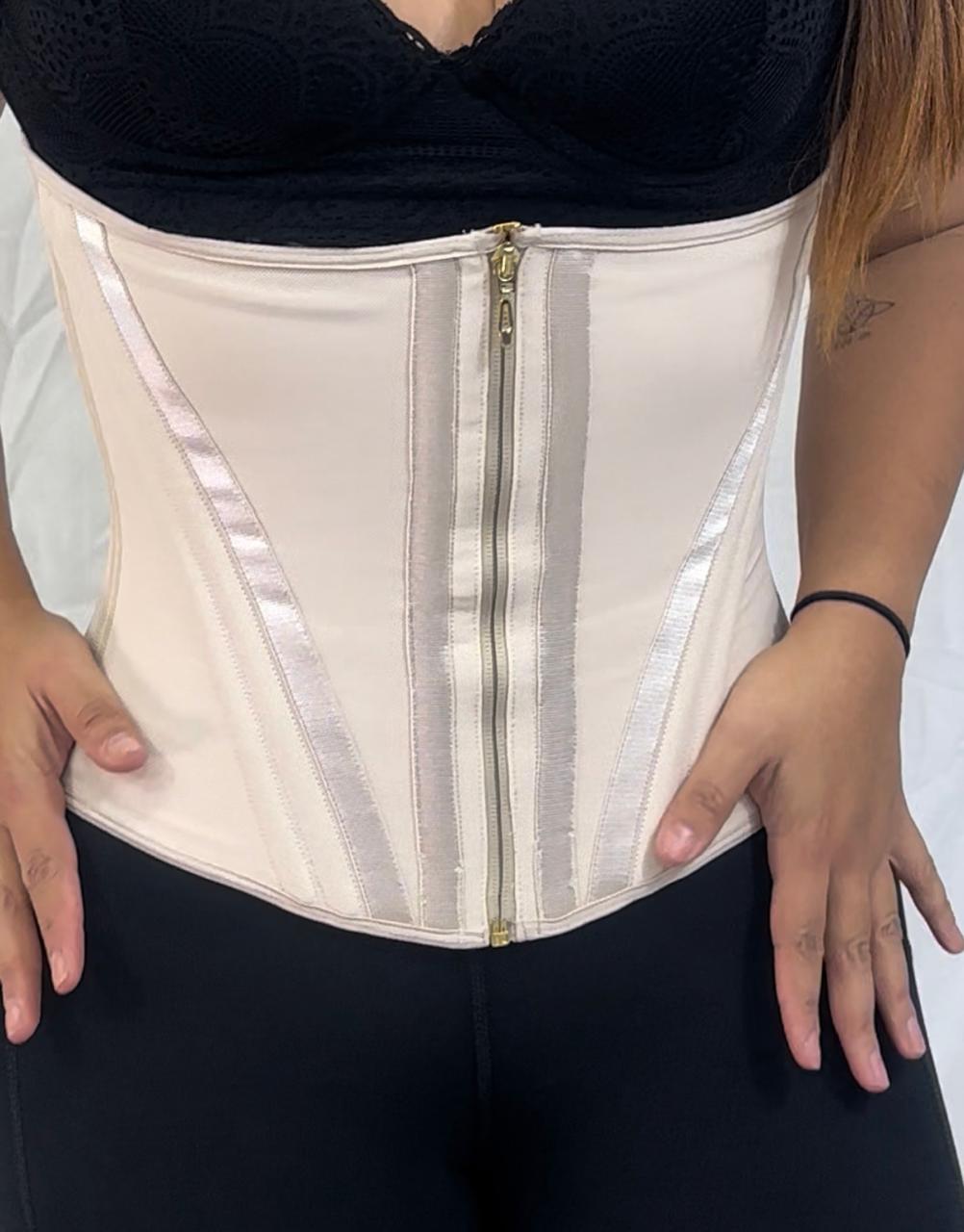 Cinturilla moldeadora tipo reloj de arena