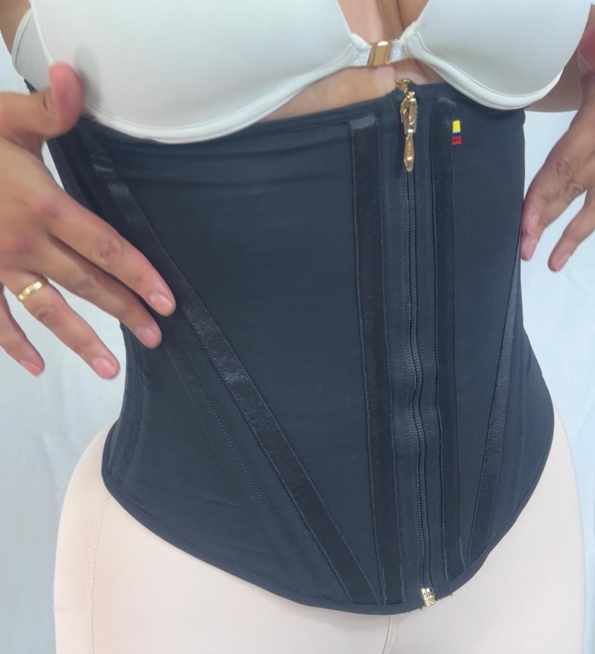 Cinturilla moldeadora tipo reloj de arena